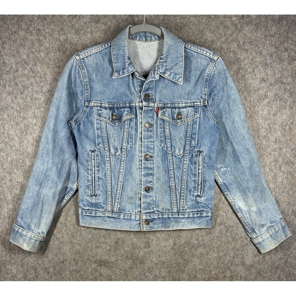 Levi's Denim Trucker Jacket Womens Medium Cropped Light Wash Red Tab Classic